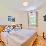 Ferienhaus4 Familienfreundlich Nahe Millstaetter See, Voll Ausgestattete 85m2, Jedes Schlafzimmer Eigenes Bad, Sonnenterrasse, Ideal Fuer Aktivitaeten Am Oder In Den Bergen デーブリアッハ