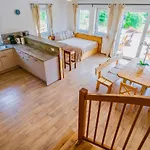 Ferienhaus4 Familienfreundlich Nahe Millstaetter See, Voll Ausgestattete 85m2, Jedes Schlafzimmer Eigenes Bad, Sonnenterrasse, Ideal Fuer Aktivitaeten Am Oder In Den Bergen 別荘 デーブリアッハ