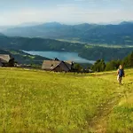 Ferienhaus4 Familienfreundlich Nahe Millstaetter See, Voll Ausgestattete 85m2, Jedes Schlafzimmer Eigenes Bad, Sonnenterrasse, Ideal Fuer Aktivitaeten Am Oder In Den Bergen