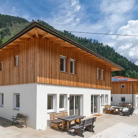 Σπίτι διακοπών Ferienhaus4 Familienfreundlich Nahe Millstaetter See, Voll Ausgestattete 85m2, Jedes Schlafzimmer Eigenes Bad, Sonnenterrasse, Ideal Fuer Aktivitaeten Am Oder In Den Bergen *