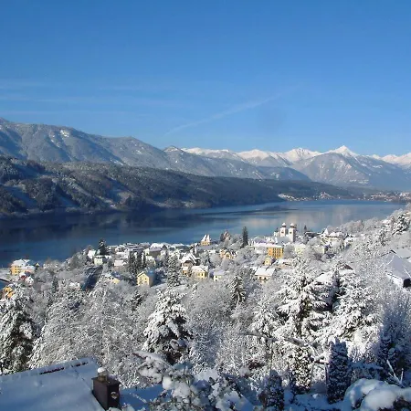 Nyaraló 4familienfreundliches Nahe Millstaetter See, Voll Ausgestattete 85m2, Jedes Schlafzimmer Eigenes Bad, Sonnenterrasse, Ideal Fuer Aktivitaeten Am Oder In Den Bergen Döbriach