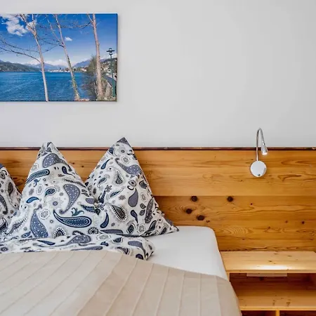 Ferienhaus4 familienfreundlich nahe Millstätter See, voll ausgestattete 85m2, jedes Schlafzimmer eigenes Bad, Sonnenterrasse, ideal für Aktivitäten am See oder in den Bergen Döbriach