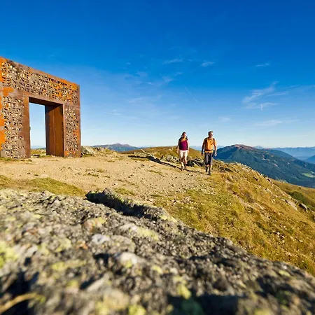 Ferienhaus4 familienfreundlich nahe Millstätter See, voll ausgestattete 85m2, jedes Schlafzimmer eigenes Bad, Sonnenterrasse, ideal für Aktivitäten am See oder in den Bergen Сasa de vacaciones