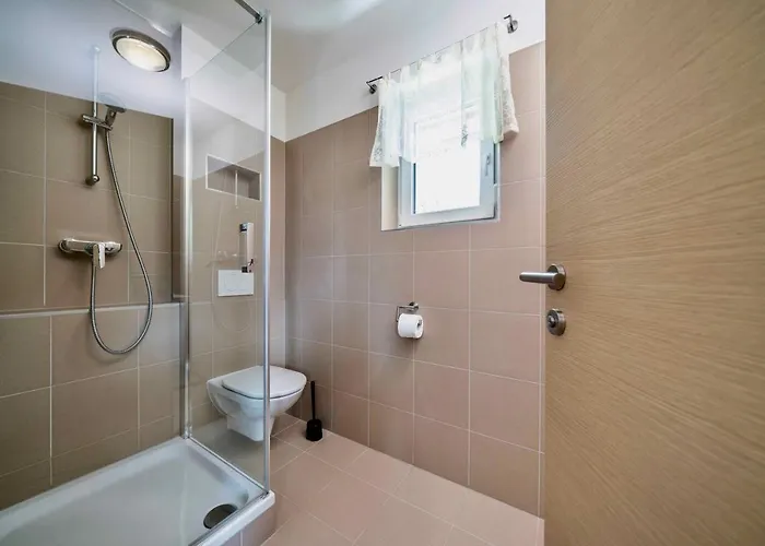 Ferienhaus4 Familienfreundlich Nahe Millstaetter See, Voll Ausgestattete 85m2, Jedes Schlafzimmer Eigenes Bad, Sonnenterrasse, Ideal Fuer Aktivitaeten Am Oder In Den Bergen