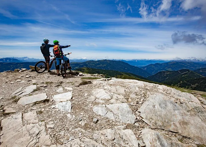 Ferienhaus4 Familienfreundlich Nahe Millstaetter See, Voll Ausgestattete 85m2, Jedes Schlafzimmer Eigenes Bad, Sonnenterrasse, Ideal Fuer Aktivitaeten Am Oder In Den Bergen Vakantiehuis Döbriach